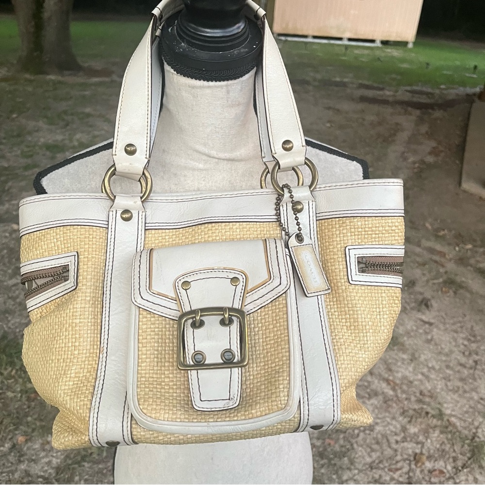 COACH LEATHER OFFWHITE SHOULDER HANDBAG PURSE